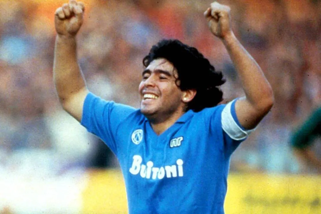 Estádio do Napoli passa a se chamar Diego Armando Maradona | O Popular