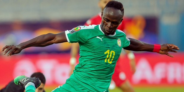 Sadio Mané: “prefiro construir escolas a comprar 10 Ferraris”