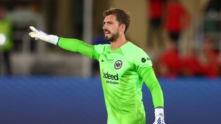 Kevin Trapp cảm ơn tin đồn về United