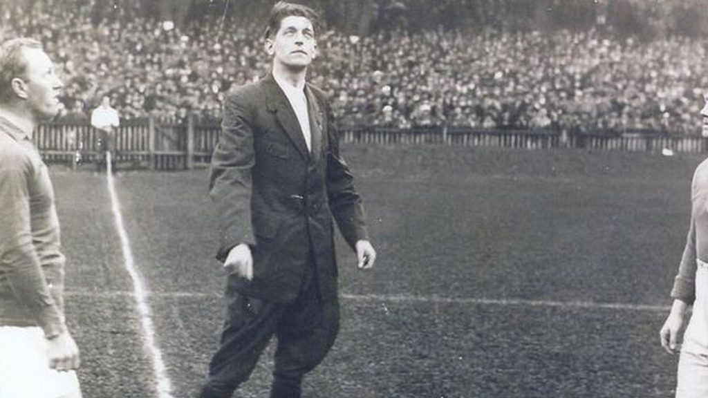 20 Trọng Tài Bóng Đá Xuất Sắc Nhất Mọi Thời Đại - Footbalium