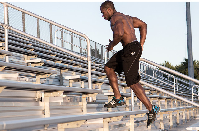 Cách tăng thể lực trong bóng đá vô cùng hiệu quả - Phần 1