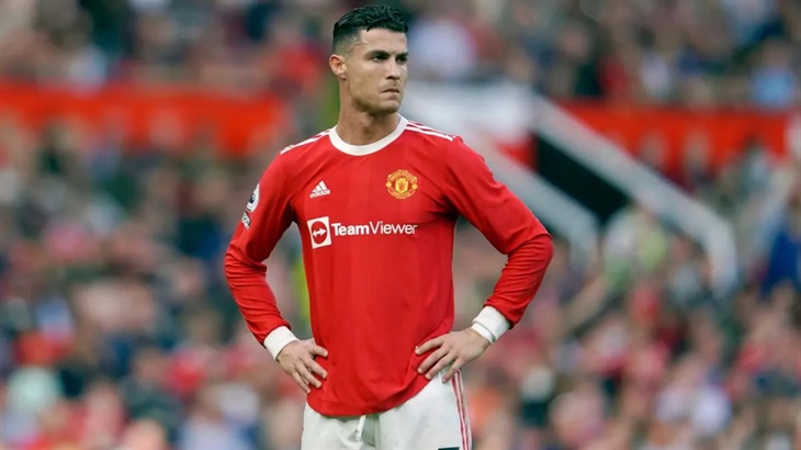 Cristiano Ronaldo đã trở thành vấn đề phức tạp nhất của Manchester United