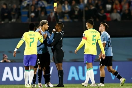 Kết quả Uruguay 2-0 Brazil: Trận đấu căng thẳng, chiến thắng xứng đáng