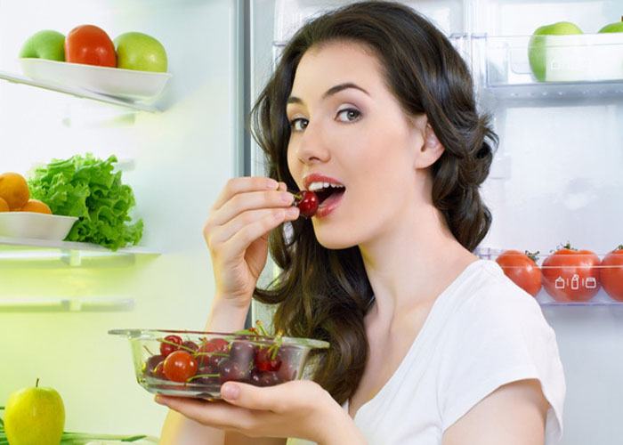 Nằm mơ thấy ăn trái cây chín là giấc mơ cho thấy vận may đang đến gần bạn Chiêm bao mơ thấy ăn trái cây báo hiệu điềm gì sắp tới?