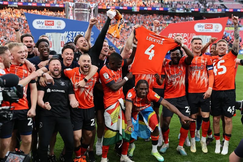 Thị trấn Luton: Tiểu sử câu lạc bộ và thành tích của "The Hatters"
