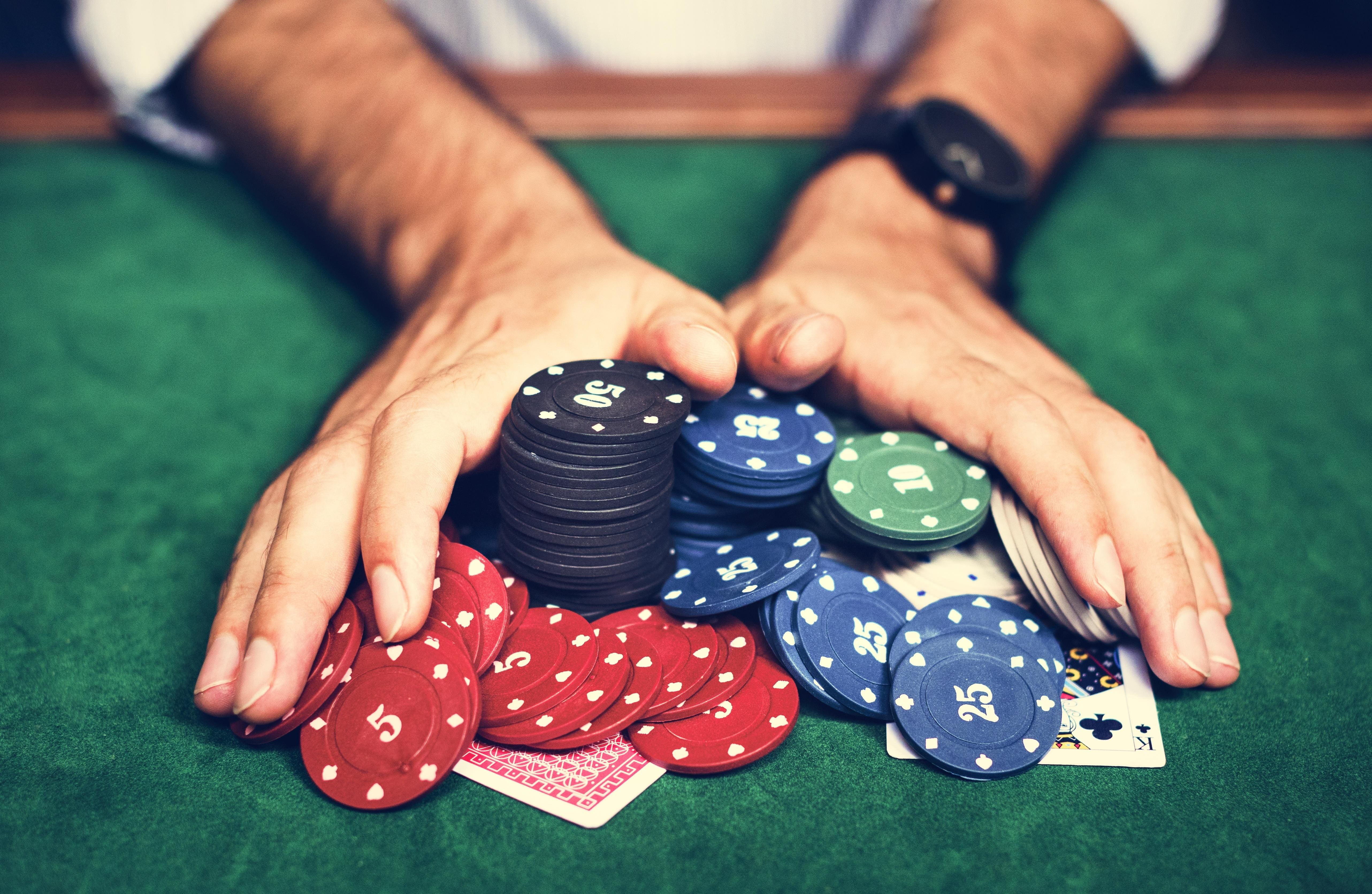 Trí tuệ nhân tạo đã chiếm lĩnh trò chơi poker - điều này có ý nghĩa gì với con người?