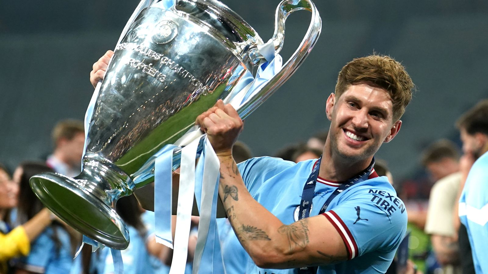 Sự nghiệp của John Stones đầy thăng trầm