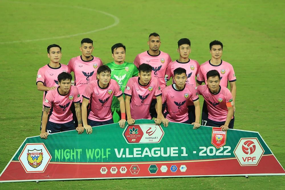 V-League 2022: Hồng Lĩnh Hà Tĩnh và Sài Gòn đua trụ hạng vào phút chót | Vietnam+ (VietnamPlus)