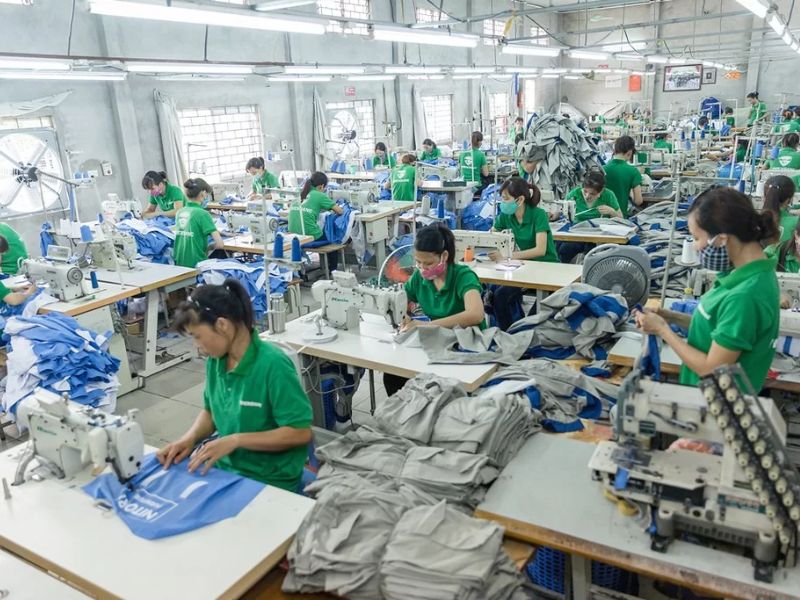 Top 9 xưởng may áo khoác dù nổi tiếng, chất lượng nhất 5S Fashion