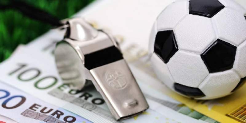 Tổng hợp kiến thức: 1 hiệp bóng đá bù giờ là bao nhiêu phút?