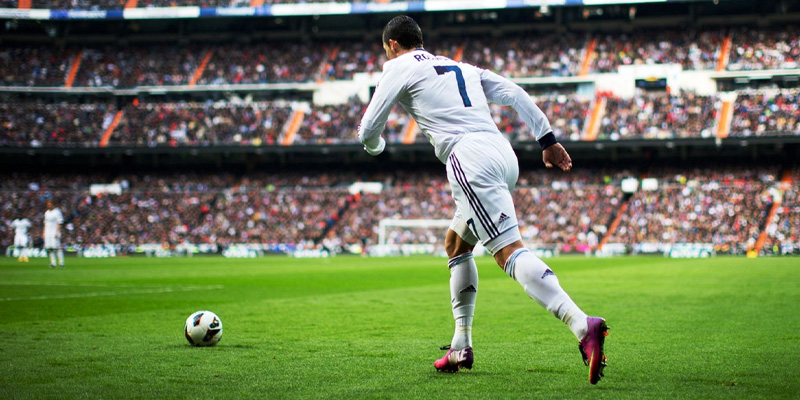 Hướng dẫn đá bóng mạnh như cầu thủ chuyên nghiệp