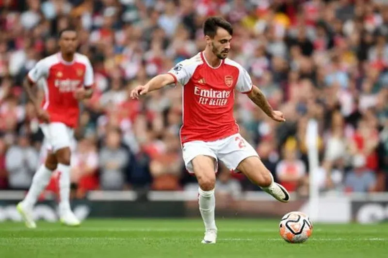 Yếu tố tạo nên một LW tốt là kỹ thuật và tốc độ  Vị trí LW là gì trong bóng đá? Có vai trò và kỹ năng gì không?