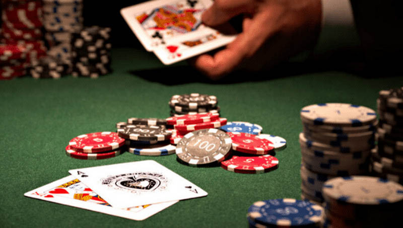 River trong Poker là gì? Người chơi nên làm gì trong Poker River