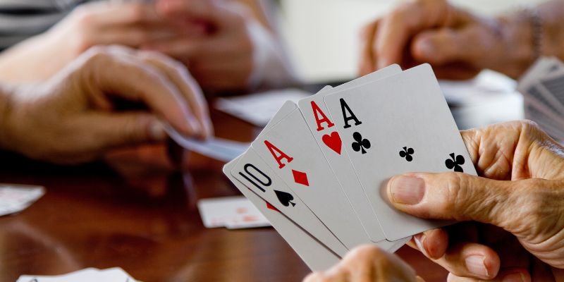 “Bật mí” cách chơi game Tiến Lên Bánh Cuốn miền Nam cực vui “Bật Mí” Cách Chơi Bài Tiến Lên Miền Nam Vui Hết Mình