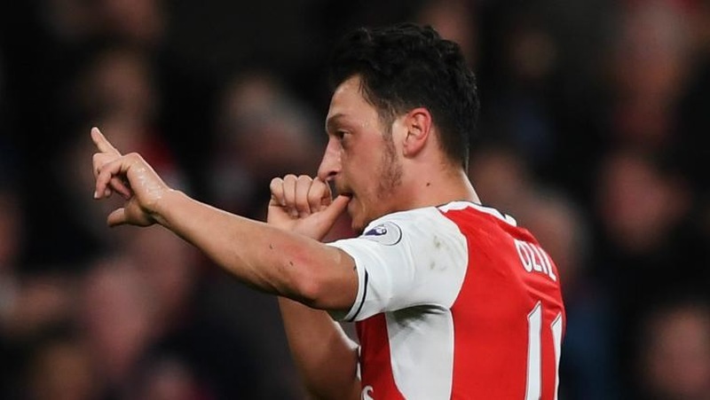 CAM (Tiền vệ tấn công trung tâm): Người hùng thầm lặng hoặc người ích kỷ