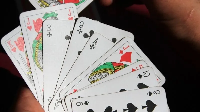 Luật chơi Poker – Hướng dẫn dễ dàng cho người mới bắt đầu