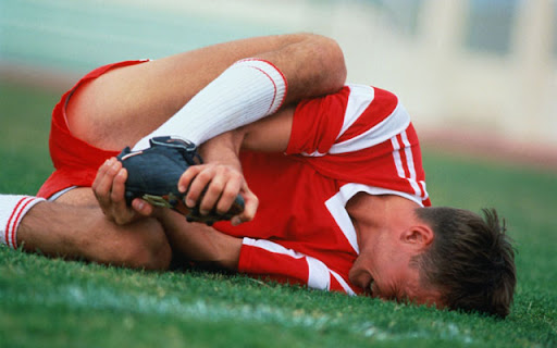 5 lời khuyên để ngăn ngừa chấn thương khi chơi bóng đá