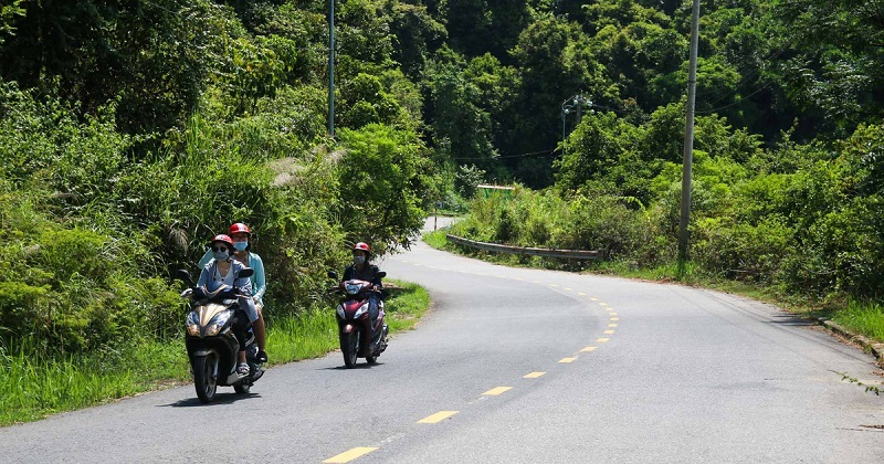 Xe máy là phương tiện di chuyển phổ biến của nhiều du khách (Nguồn: Internet)