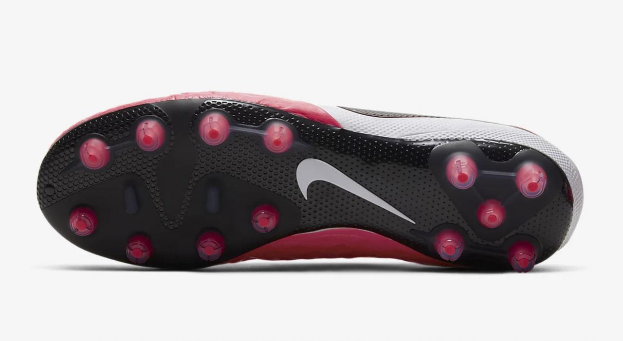 Các loại đế giày đá bóng và cách chọn đế giày đá bóng phù hợp