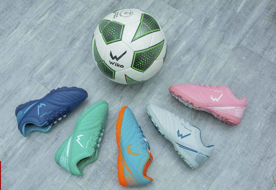 Các loại đế giày đá bóng và cách chọn đế giày đá bóng phù hợp