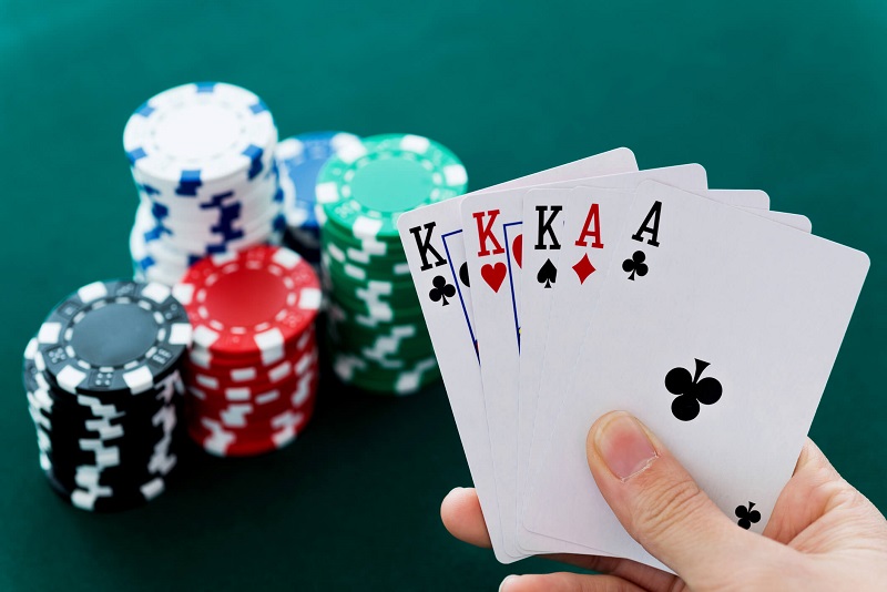 Thứ Tự Bài Trong Poker Từ Cao Đến Thấp Dành Cho Người Mới