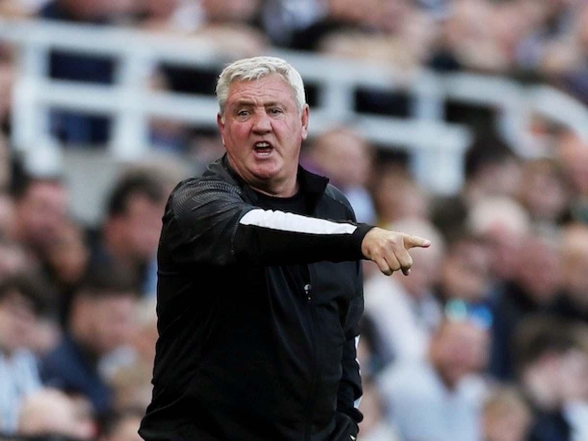 Steve Bruce báo tin vui về đội hình trước ngày tiếp đón ...
