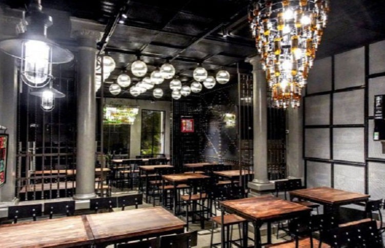 Danh sách 14 quán bia xem bóng đá thú vị nhất Hà Nội - ke8386