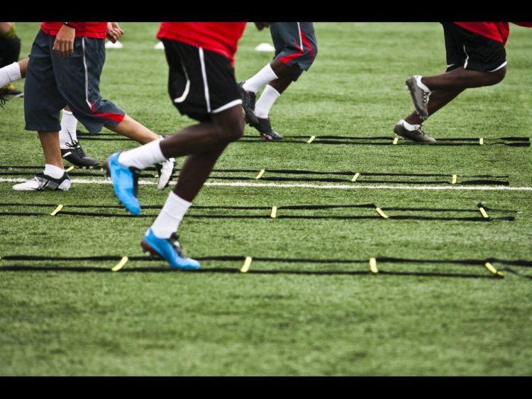 [TỔNG HỢP] Các bài tập thể chất hiệu quả trong bóng đá