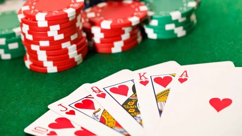 Cách chơi poker cổ điển để giành chiến thắng trên mọi mặt trận