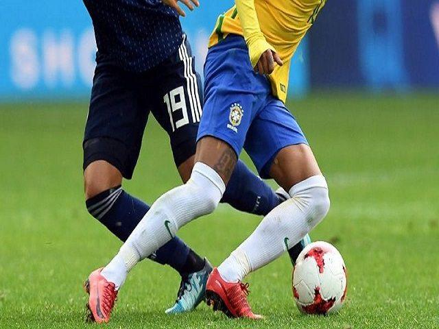 Hướng dẫn chi tiết về cách thực hiện kỹ thuật rê bóng Elastico