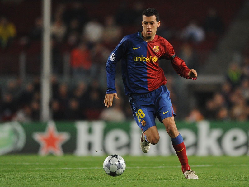 Sergio Busquets - Barcelona và Tây Ban Nha - World Soccer