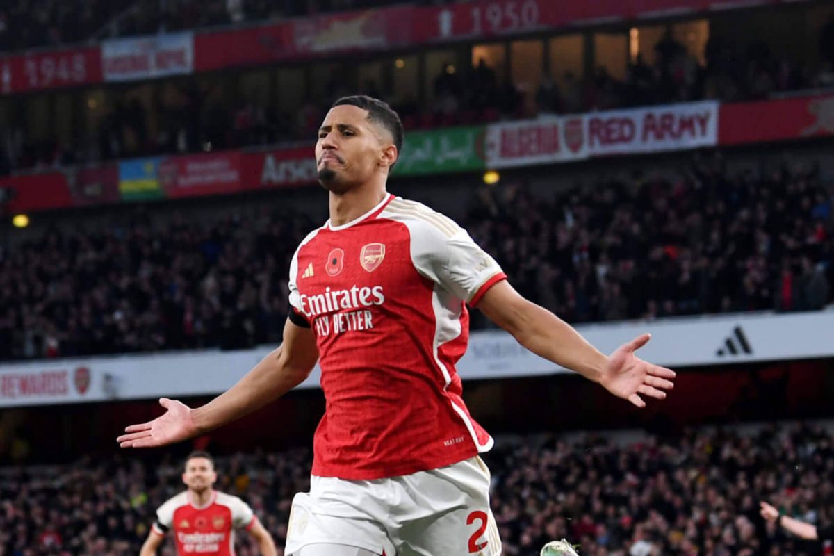 Arsenal được thúc đẩy khi họ cố gắng giữ chân William Saliba - Just Arsenal News