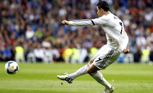 Kỹ thuật chơi bóng đỉnh cao và độc đáo của Cristiano Ronaldo