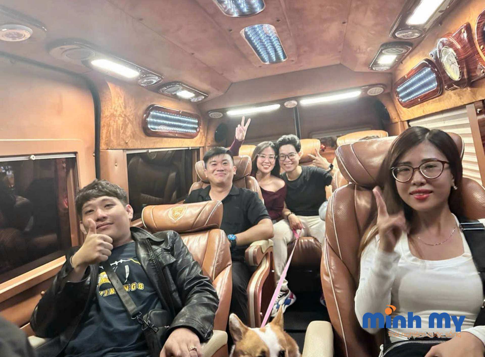thuê xe limousine đà lạt