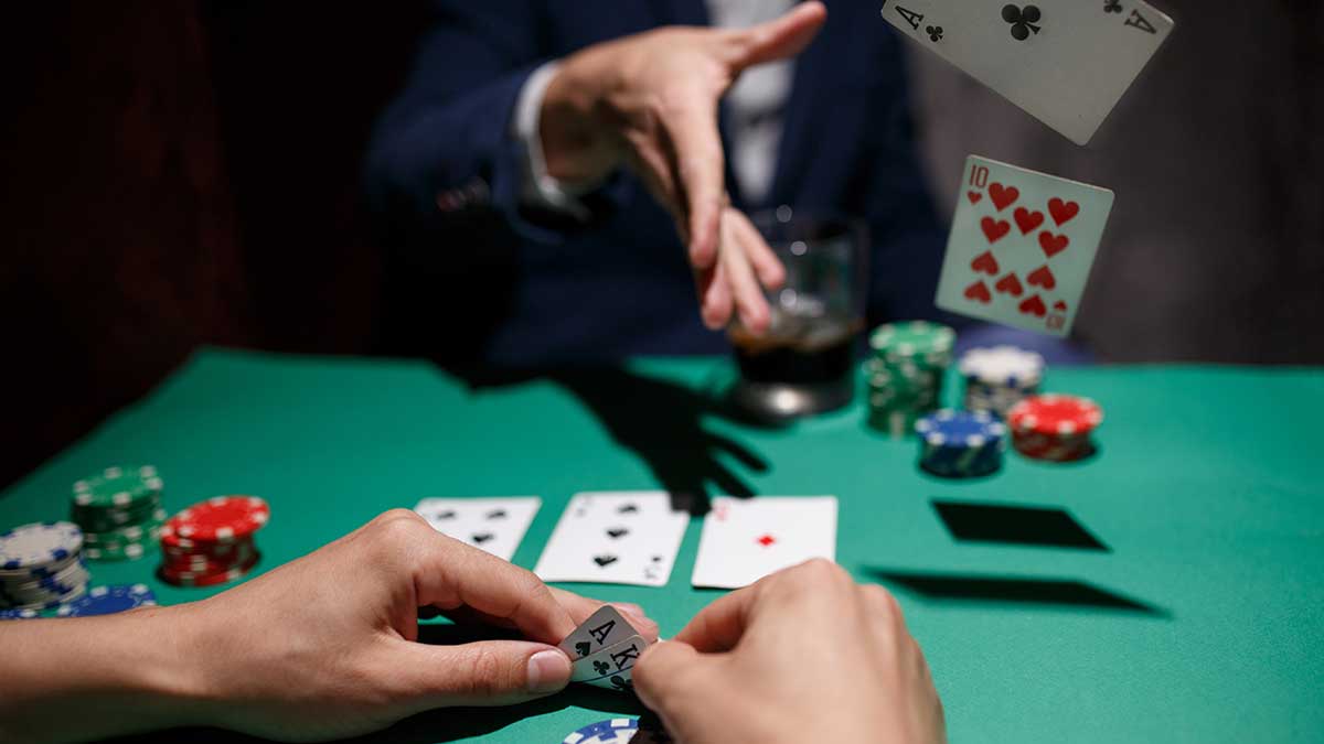 Preflop là gì? Các yếu tố ảnh hưởng đến vòng cược trước khi chia bài trong Poker