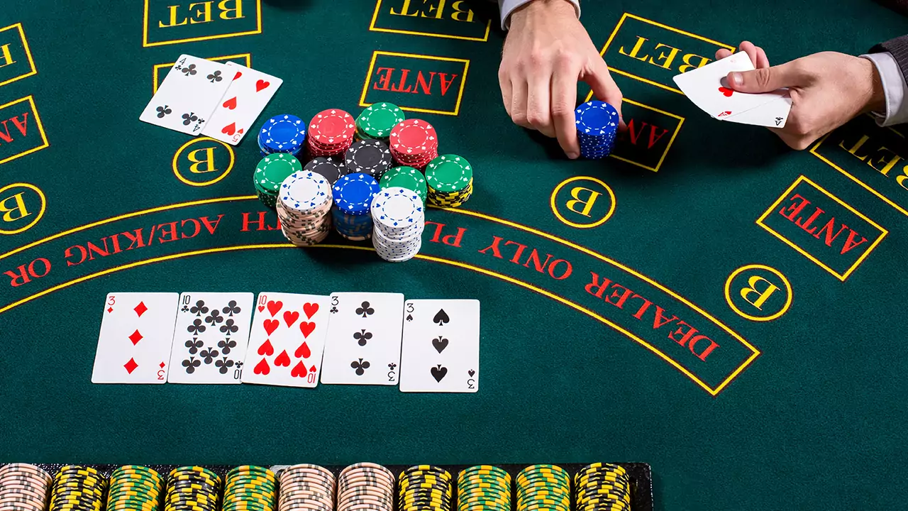 Hướng dẫn chi tiết chơi Poker từ A đến Z dành cho người mới bắt đầu