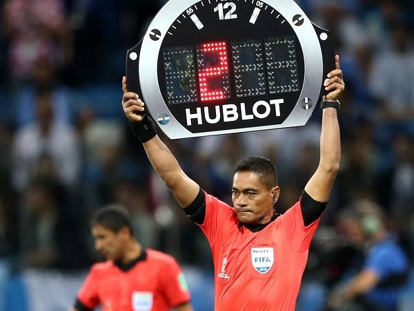 Hiệp Phụ Bao Nhiêu Phút? Lịch Sử Luật Hiệp Phụ Trong Bóng Đá