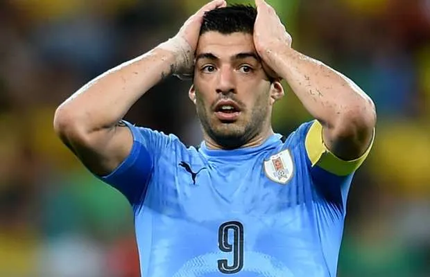 Luis Suarez nguy cơ nghỉ thi đấu đến hết Copa America 2016 | VTV.VN