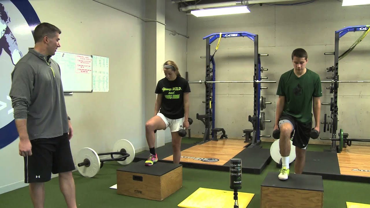 Rèn luyện cơ thể với các bài tập thể dục dành cho cầu thủ bóng đá - Bóng đá trẻ