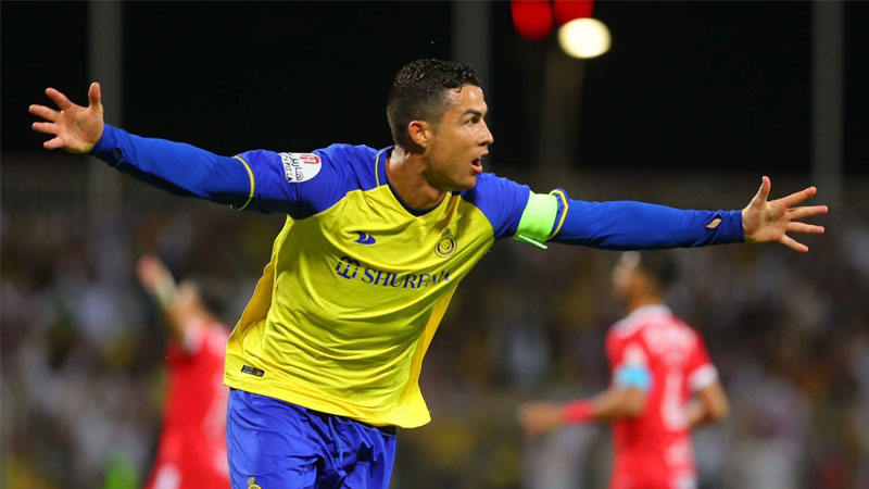 Tóm tắt 10 cầu thủ bóng đá thô lỗ nhất thế giới.