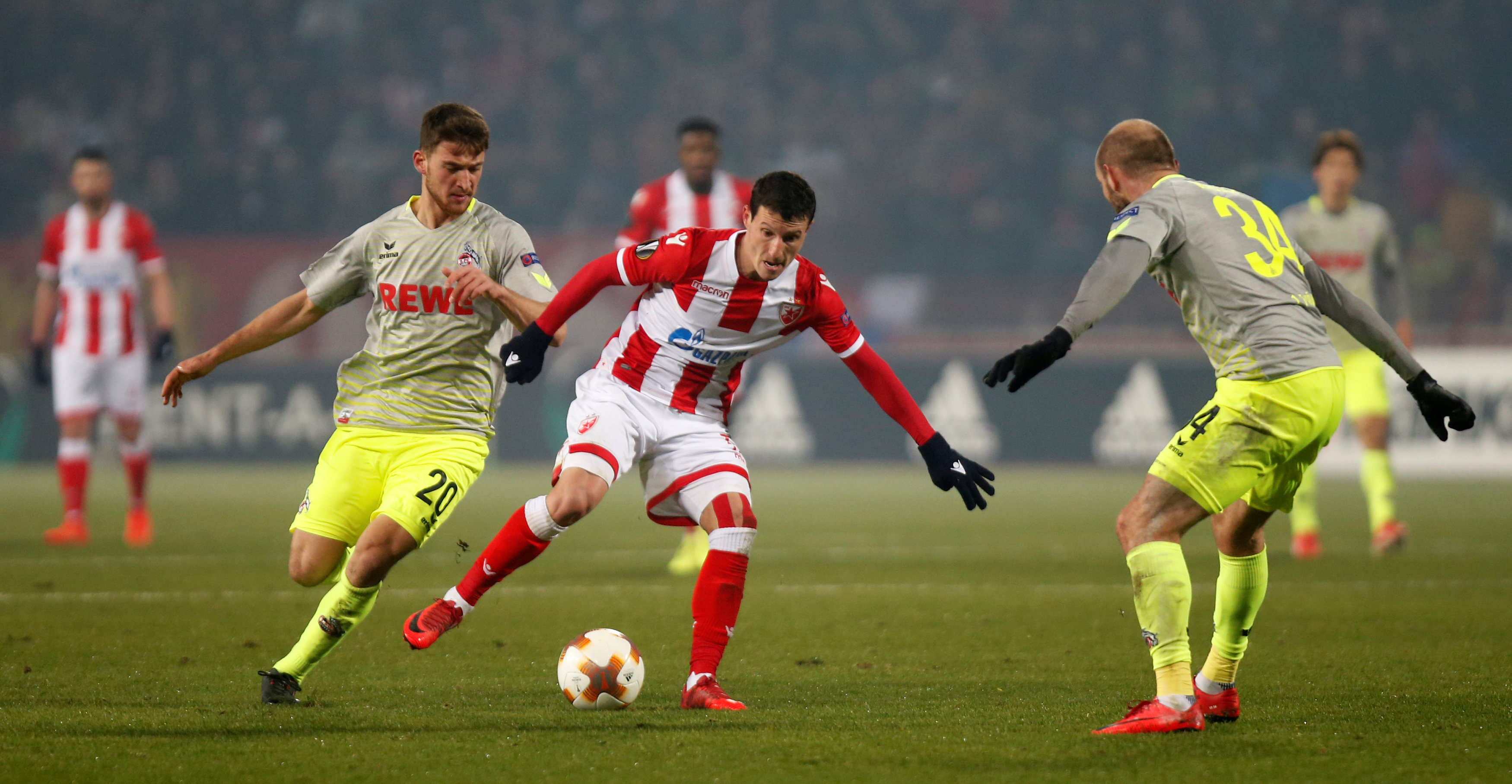 Red Star Belgrade đã lọt vào vòng 16 đội của Cúp châu Âu lần đầu tiên sau 26 năm.