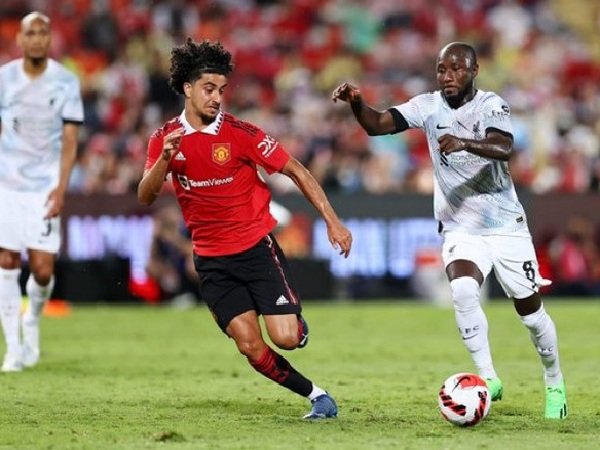 SS trong bóng đá là gì? SS là gì trong bóng đá? Nhiệm vụ của vị trí SS là gì?