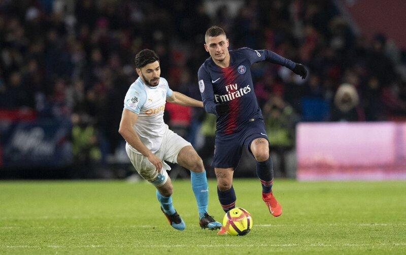 Tiền vệ kiến thiết khai thác zone 14 để tấn công