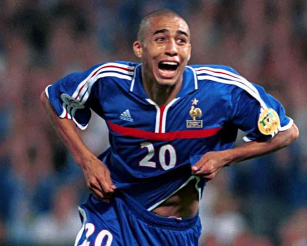Nhà vô địch thế giới David Trezeguet đến VN