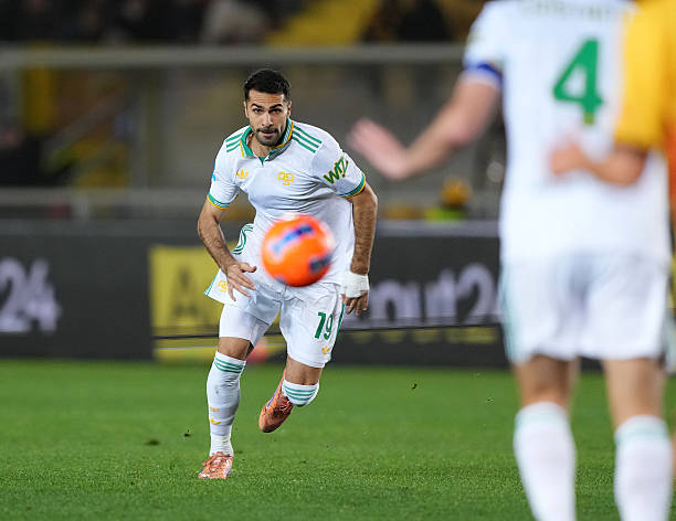 Hậu vệ biên là gì? Vai trò của full-back và wing-back trong bóng đá hiện  đại - Beck Sport